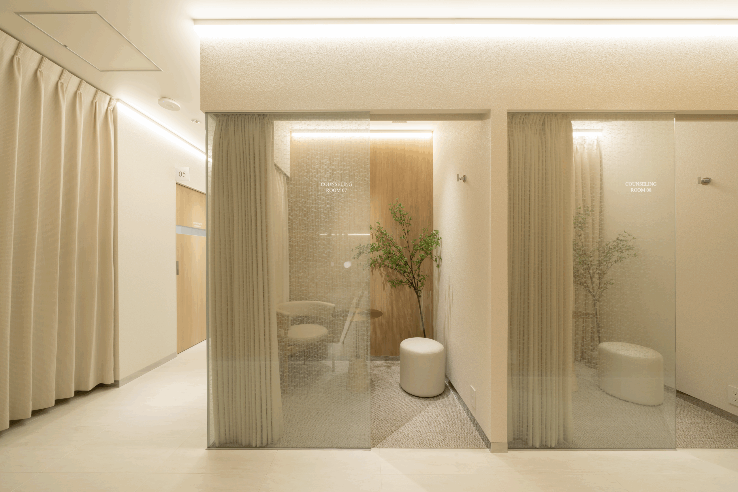 美容皮膚科｜デザイン 設計 内装 建築 インテリア｜用賀いらかみち皮フ科・形成外科